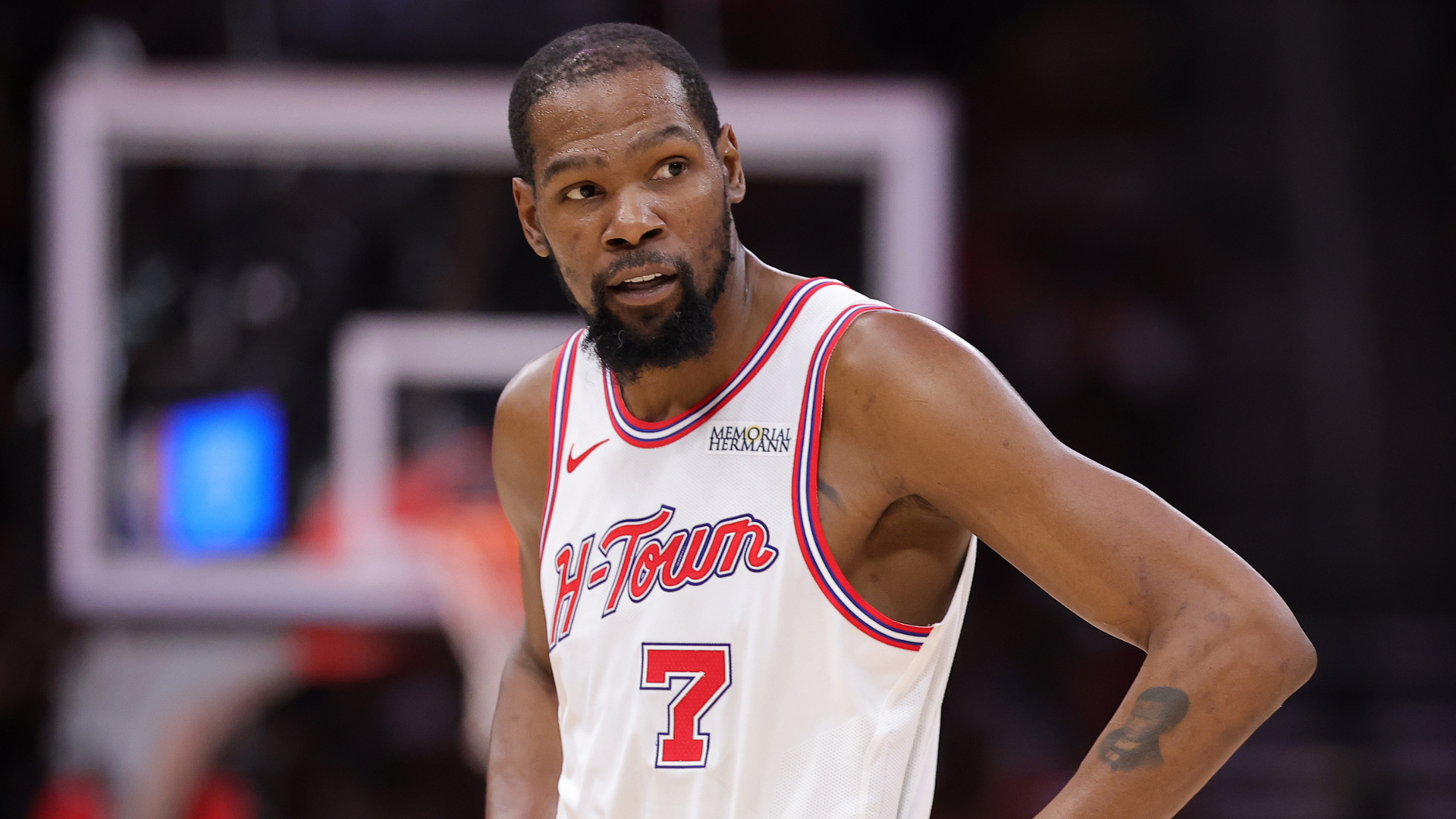 C7娱乐游戏-马刺把刀递给掘金,火箭白捡一个残血湖人