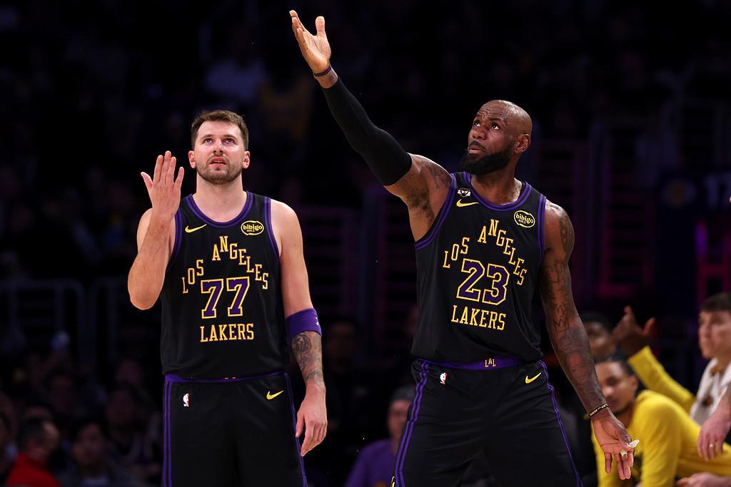 湖人队常规赛数据:投篮命中率50.2%全联盟第一,得分第11失分第12