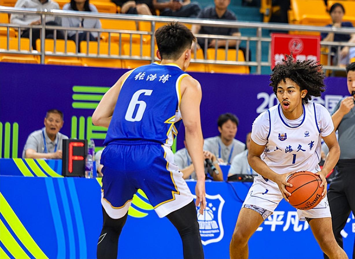 C7娱乐游戏-轰30分3助4断!中国男篮18岁1米83混血控卫闪耀:下赛季征战NCAA